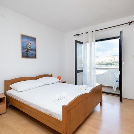 Apartments With A Parking Space Pag - 15765 파그 외부 사진
