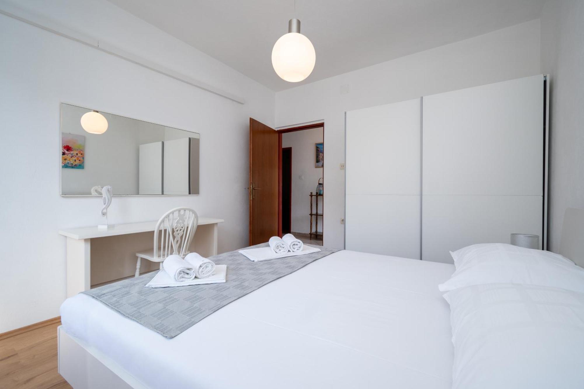 Apartments With A Parking Space Pag - 15765 파그 객실 사진