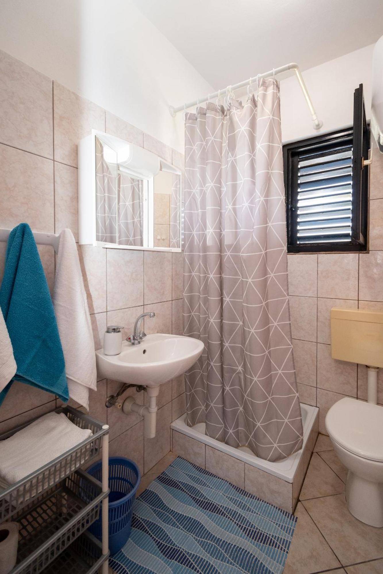 Apartments With A Parking Space Pag - 15765 파그 외부 사진