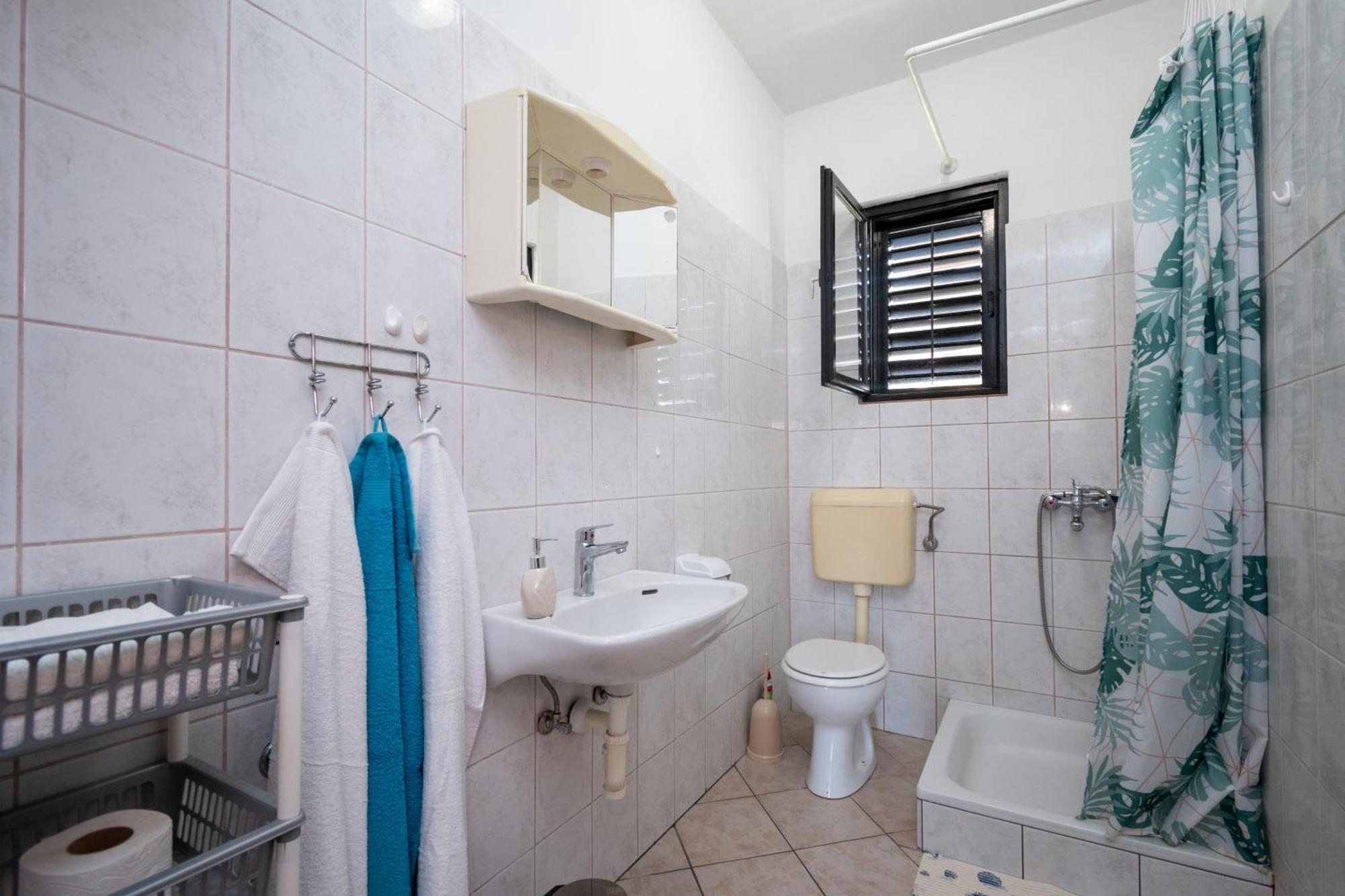 Apartments With A Parking Space Pag - 15765 파그 외부 사진